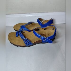 Skechers Women Size 7.5M Blue Strappy Sandals